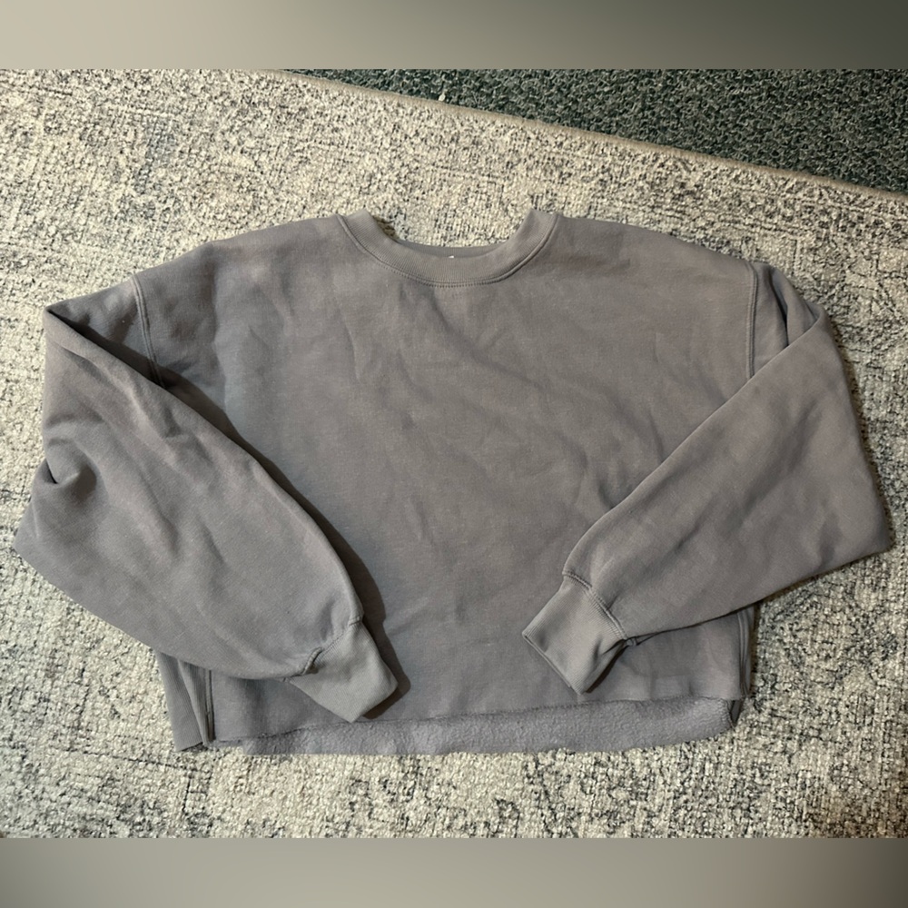 WOMENS Cropped Athletic Sweatshirt